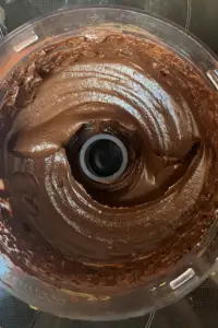 Blended dark chocolate spread